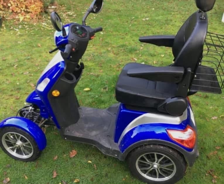Green Power ZT-4 mobility scooter 