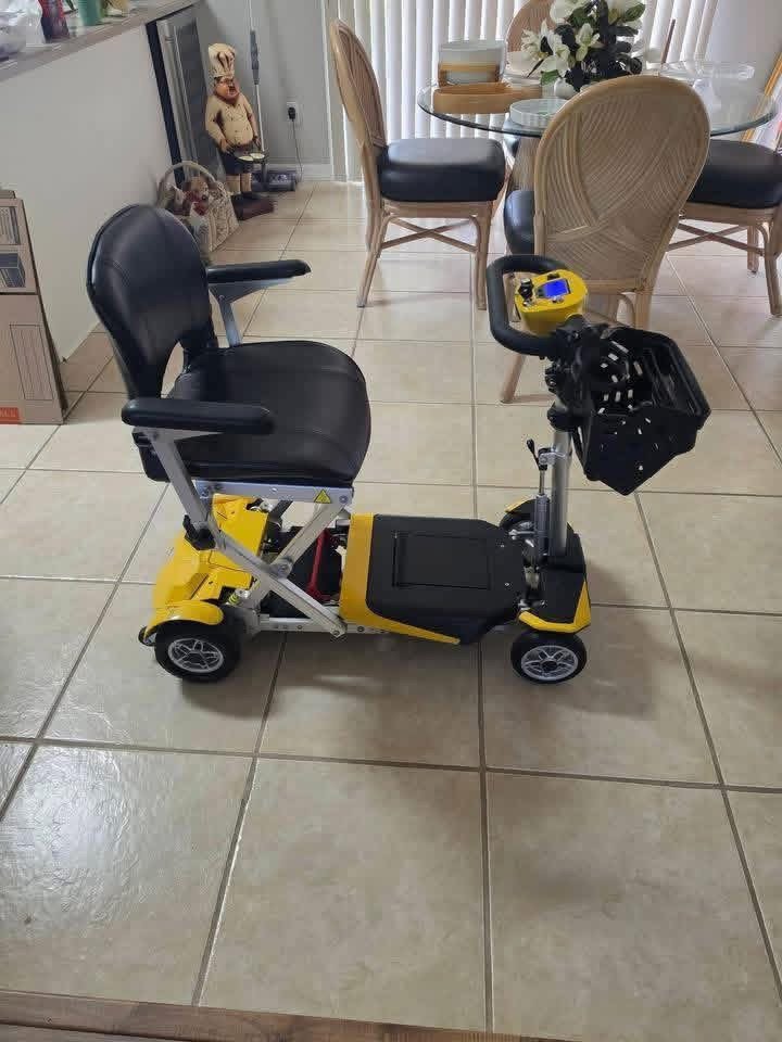 SOLAX TRANSFORMER mobility scooter