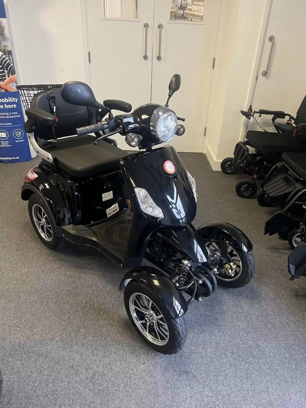 Green Power ZT-4 mobility scooter 