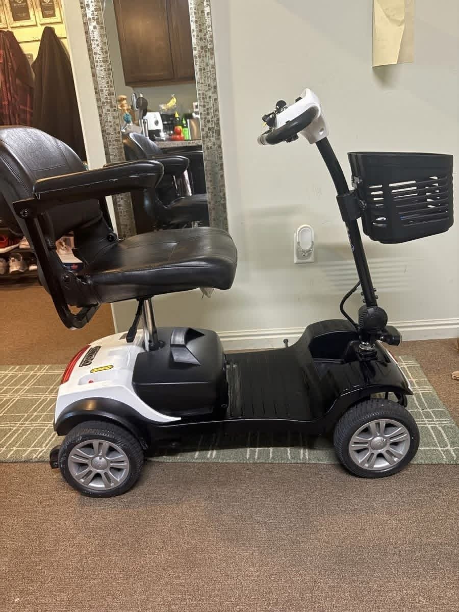 Metro Mobility M1 mobility scooter.